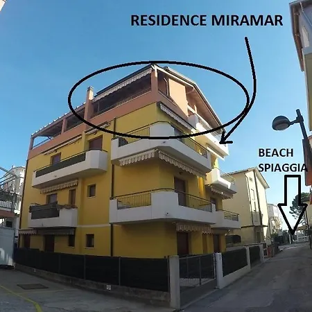 Miramar - Attico Bilocale - Agenzia Cocal * Caorle